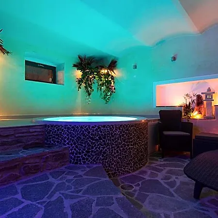 Boutique Ametyst Hotel apartamentowy 4*